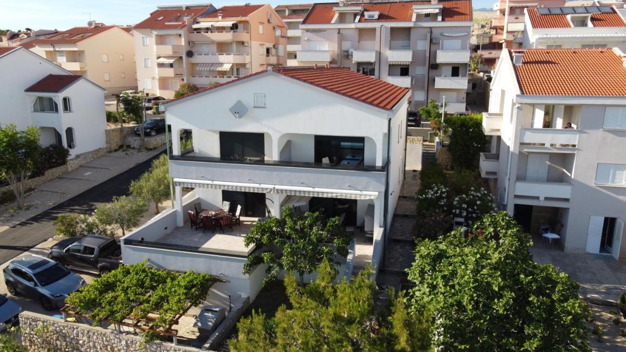 Villa Ami Kustići Eksteriør billede